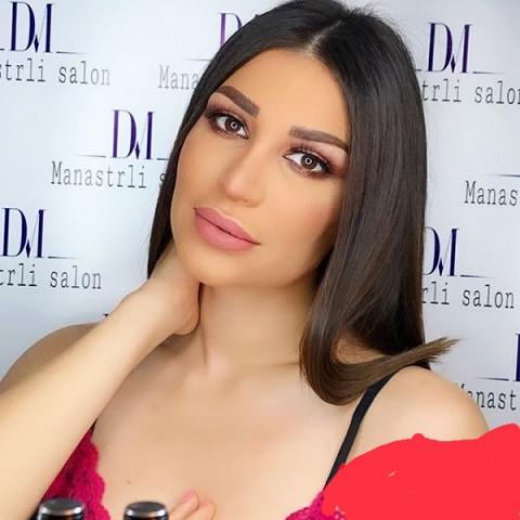 سارة نخلة