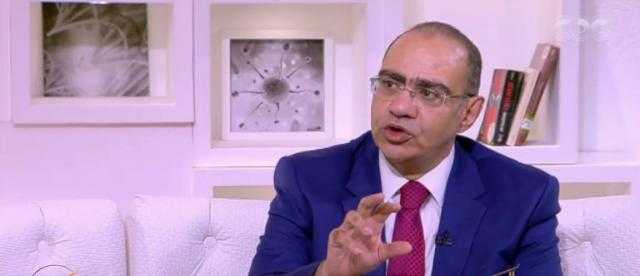 رئيس لجنة مكافحة كورونا: الفيروس لا ينقل بالهواء ومنظمة الصحة متخبطة