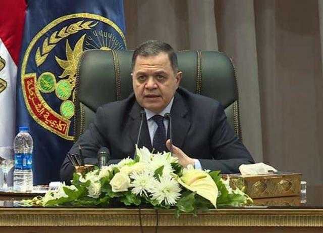 سيدة تستغيث بوزير الداخلية: ”أخويا صدر ضده أحكام بعد استيلاءه على ميراثي ولم تنفذ”.. فيديو