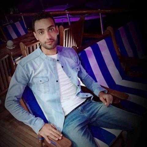 إسلام أبوخطوة يهنيء ضابط الشرطة رائد أبو العز لترقيه لرتبة النقيب