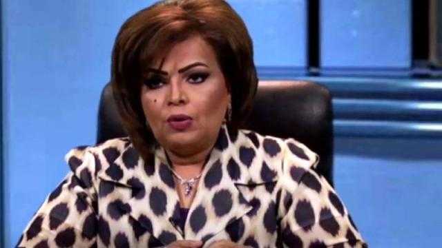 كاتبة كويتية: المعتدي على الشاب المصري يتعاطى مخدرات.. فيديو