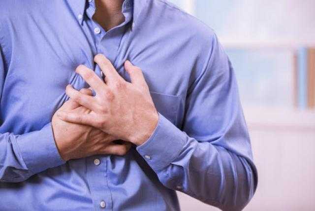 دراسة: عمال المناوبات الليلية أكثر عرضة للإصابة بأمراض القلب والسمنة