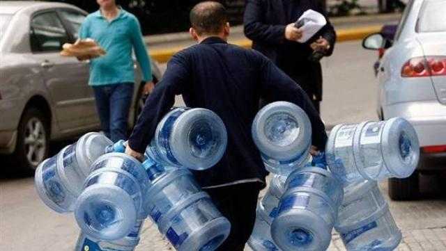 مواطن يشكو من انقطاع المياه بقرية أفيش بالدقهلية