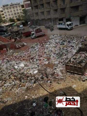 أهالي شارع الثلاجة ببنها يستغيثون بمحافظ القليوبية بسبب تلال القمامة