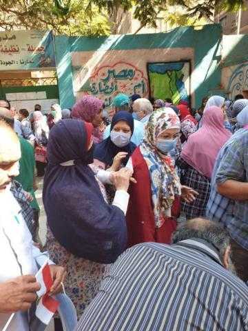 في 16 محافظة.. المعلمون يشاركون في انتخابات مجلس الشيوخ بمسيرات حافلة