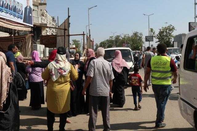 مؤسسة أبو العينين تفتح أبوابها لمساعدة الناخبين وسط إجراءات احترازية.. فيديو