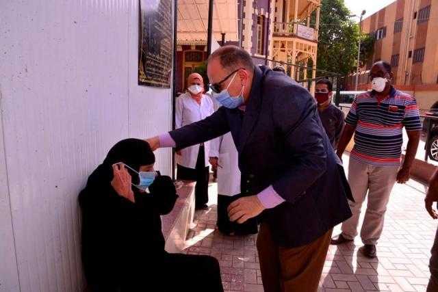 للكبار فقط.. المسنين الأكثر إقبالا على انتخابات الشيوخ.. وعجوز: ”بكم تحيا مصر” (صور)