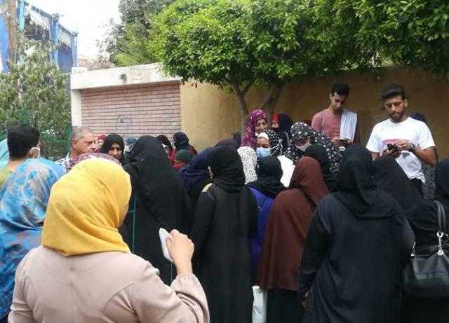 إقبال كثيف من الناخبين في الساعات الأخيرة لثاني أيام انتخابات الشيوخ.. فيديو
