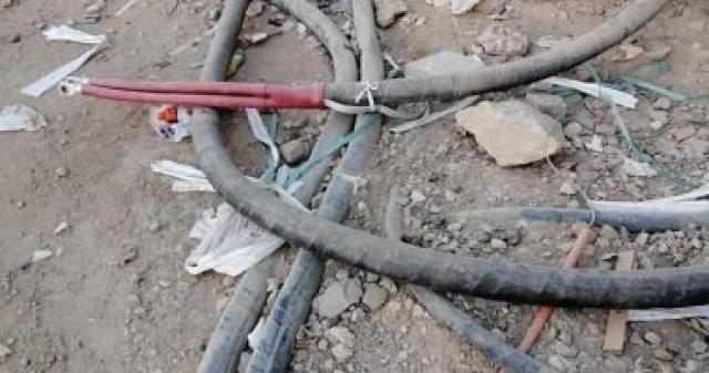  كابل كهرباء مكشوف