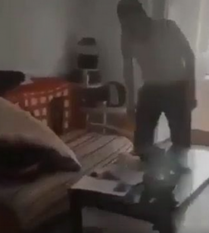 خط أحمر