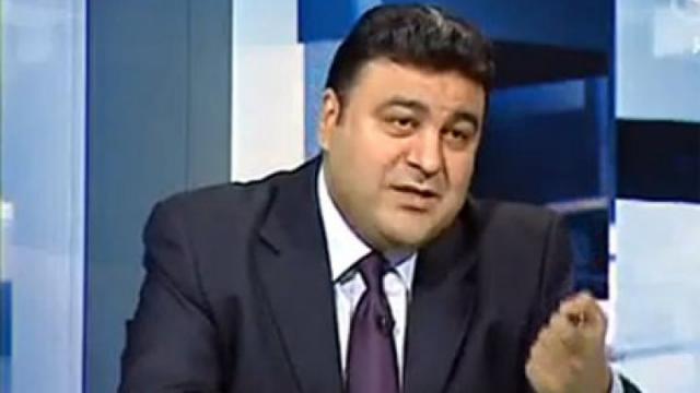  ياسر عبد العزيز، الخبير الإعلامي