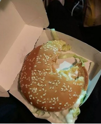 خط أحمر