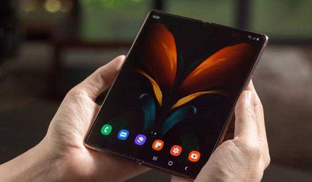 سامسونج تطلق هاتف Galaxy Z Fold2 بتصميم جديد يعيد تشكيل ملامح مستقبل الأجهزة الذكية