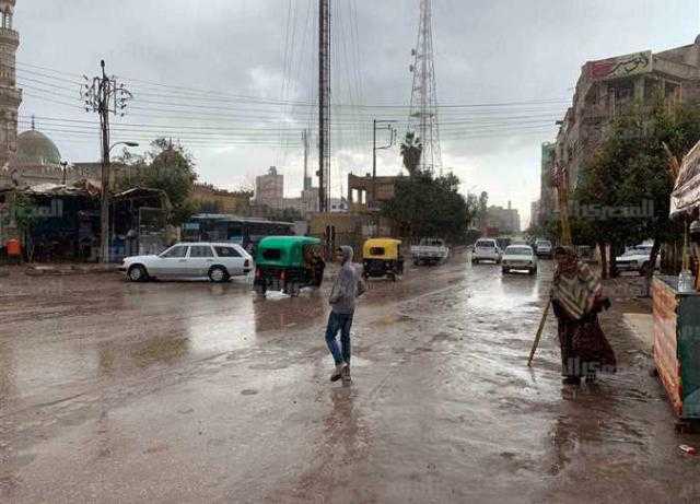هيئة الأرصاد: إغلاق العديد من الطرق بسبب الأمطار الغزيرة