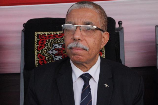 خط أحمر