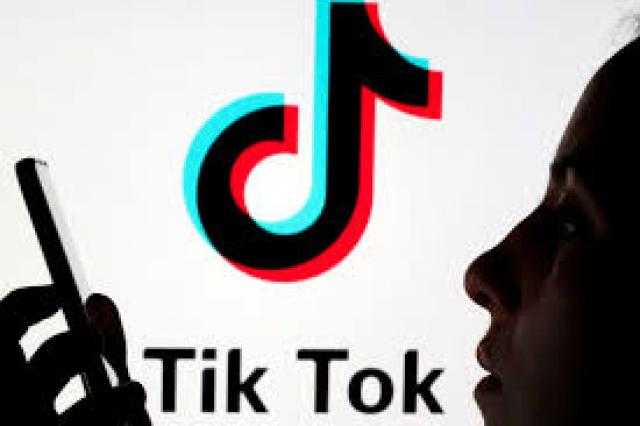 ترامب يوافق على صفقة شراكة TIKTOK مع ORACLE و WALMART في أميركا