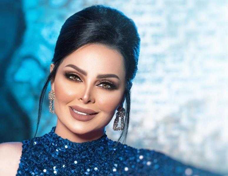 فستان سواريه.. ديانا كرزون تخطف الأضواء عبر إنستجرام