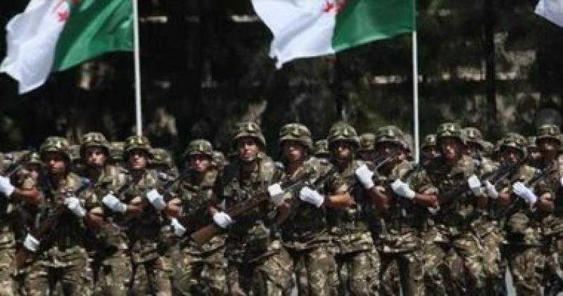 الجيش الجزائرى: ضبط 3 عناصر دعم للجماعات الإرهابية و108 مهاجرين غير شرعيين