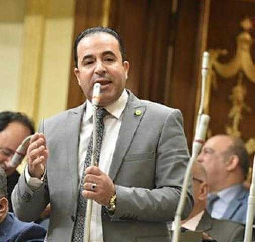 برلماني: بدء العمل بالبروتوكول المعدل لاشتراطات تركيب المحطات الأساسية الصغيرة للمحمول