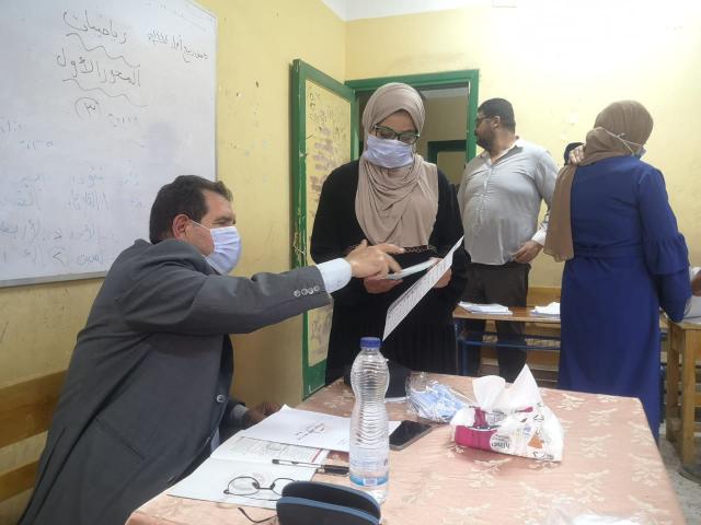 خط أحمر