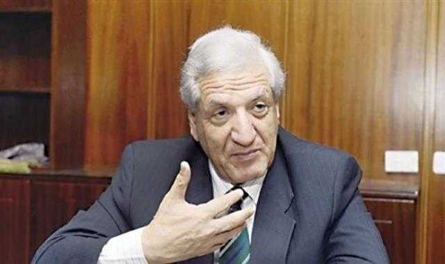 فخري الفقي يكشف تفاصيل التعامل مع الأزمات الاقتصادية ومشكلة الزيادة السكانية وارتفاع الدولار