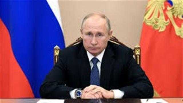 بعد تردد طويل.. بوتين يعتزم تلقي تطعيم كورونا غدا