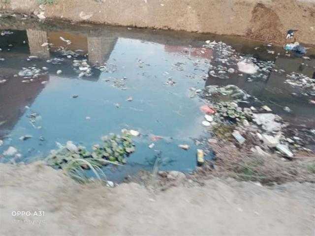 صور.. أهالى حلوان يطالبون بتغطية ترعة مجمع المدارس
