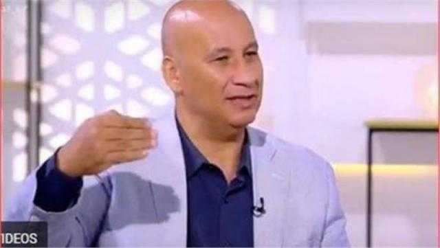 استشاري صحة نفسية يحذر: متابعة الأخبار السلبية على السوشيال ميديا تؤدي للوفاة