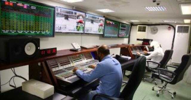 رئاسة الحرمين تدخل أحدث تقنيات تشغيل الصوت عالميا فى المسجد الحرام.. صور