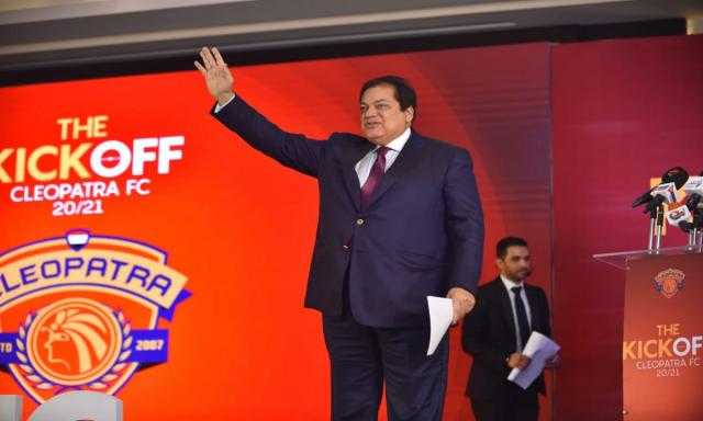 محمد أبو العينين يهنئ سيراميكا كليوباترا على صدارة الدوري.. فيديو