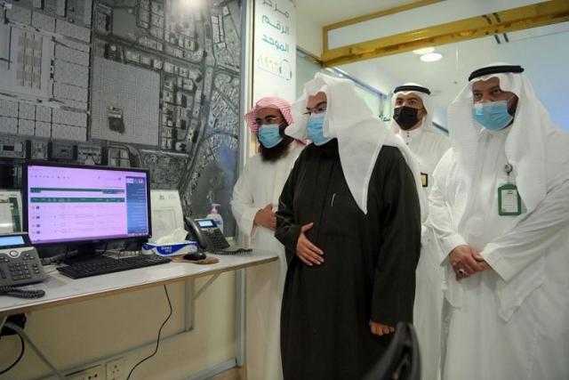 السديس يدشن شاشات المراقبة التلفزيونية الحديثة بالمسجد النبوي