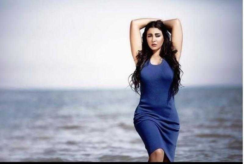 بالأسود.. جيهان خليل تخطف الأنظار في أحدث ظهور