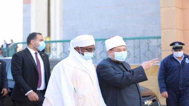 وزير الأوقاف يعقد مؤتمرا مع نظيره السوداني حول تدريب الأئمة.. صور