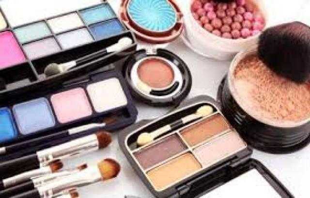 للفتيات.. 13 نوع مكياج أساسي في منزلك تعرفي عليهم