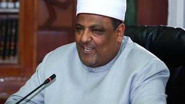 خطيب الجامع الأزهر: من أخفى إصابته بكورونا «آثم شرعا»