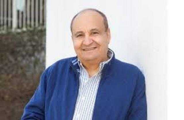 استمرت 30 عامًا.. الإذاعي إمام عمر يتحدث عن صداقته بالراحل وحيد حامد.. فيديو
