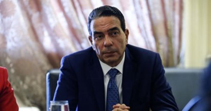 خط أحمر