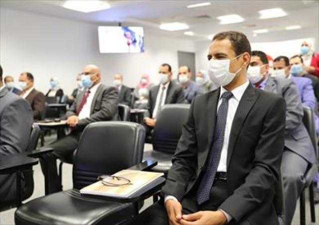 الأكاديمية الوطنية تخرج 25 متدربا من برنامج ديواني كفئ بالوادي الجديد