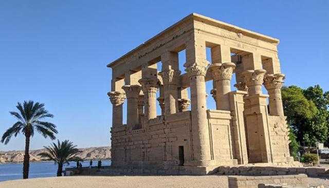 الانتهاء من مشروع لحماية آثار معبد إيزيس بأسوان.. تعرف على التفاصيل