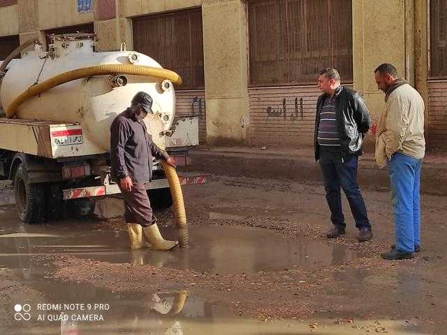 بالصور.. تحسن ملحوظ في الأحوال الجوية واستمرار رفع مياه الأمطار بمدن وقرى كفر الشيخ