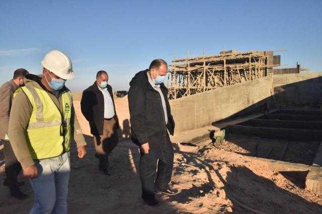 محافظ أسيوط يتفقد أعمال تنفيذ المحطة الانتقالية الوسيطة للمخلفات الصلبة بدشلوط