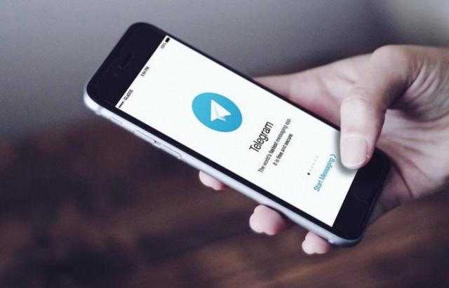 دعوى قضائية ضد آبل بسبب عدم إزالة تيليجرام