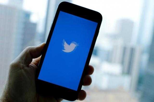 «تويتر» يطلق برنامجا تجريبيا للإبلاغ عن التغريدات المضللة