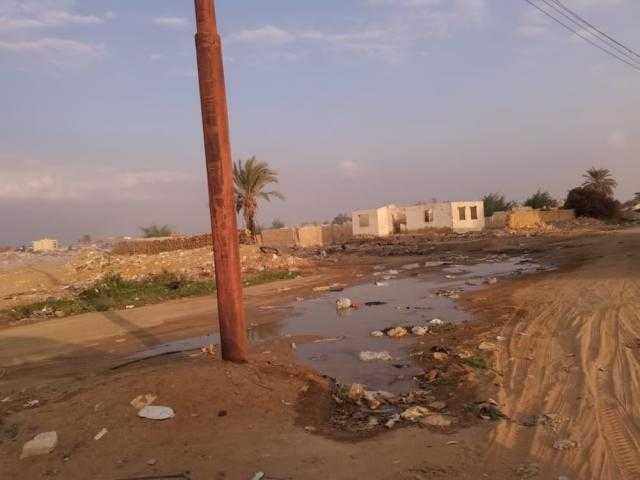أهالي الإسكان الاجتماعي بقرية عبد الناصر بفايد يشكون كسر مياه الخط الرئيسي