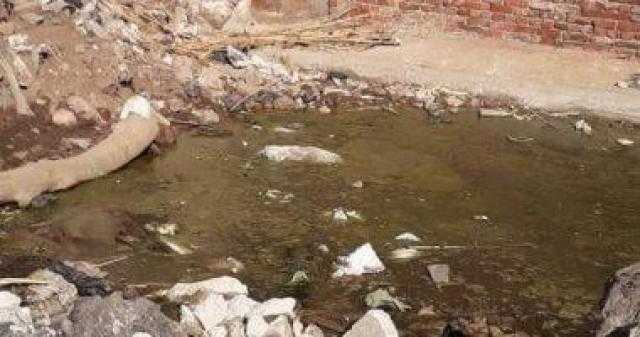 أهالي قرية بخاتي بالمنوفية يواجهون الغرق في مياه الصرف الصحي
