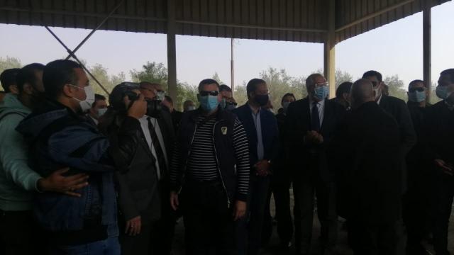 خط أحمر