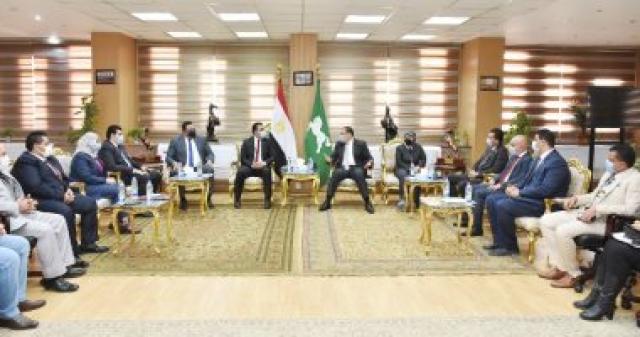 خط أحمر