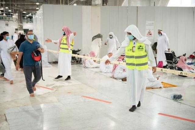 أكثر من 800 ألف مستفيد من الأعمال التطوعية بالمسجد الحرام