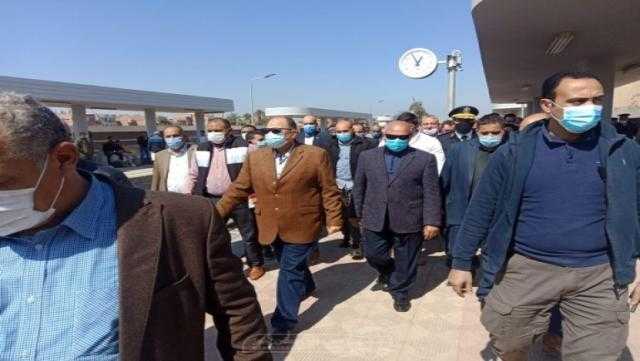 محافظ أسيوط يستقبل وزير النقل لتفقد محور ديروط الحر