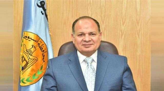 محافظ أسيوط يعلن إطلاق مبادرة لتدريب الشباب على الاستخدام الآمن للإنترنت